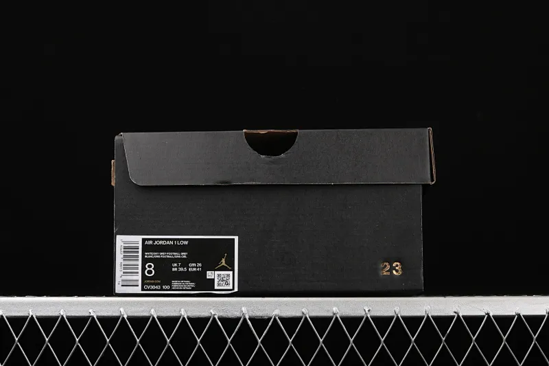 All categories Air Jordan Jordan series basketball shoes Air Jordan 1 Low Y version Air Jordan 1 Low AJ1 Joe 1 low-top top layer leather cultural and leisure sports sneakers CV3043-100